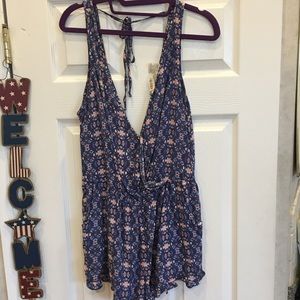 Spaghetti strap V-neck romper